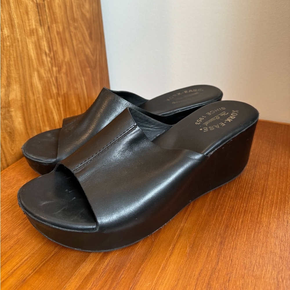 Kork-Ease Greer monochrome black leather platform wedge sandals